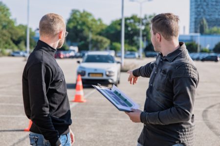 Photo Driving instructor