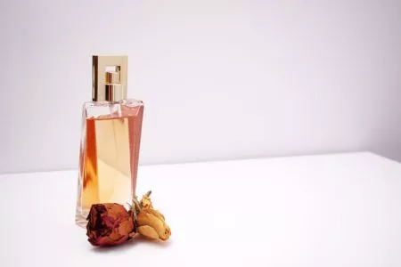 Sztuka dobierania perfum - odkryj swoją idealną nutę